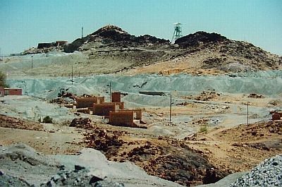 Tamdrost_mine_Skutterudite locality.jpg (38227 byte)