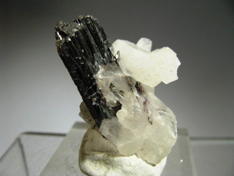 Hübnerite - Pasto Bueno District, Pallasca Province, Ancash Department, Peru