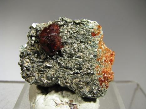 Hessonite  - Bellecombe, Aosta,  Italy