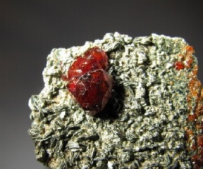Hessonite  - Bellecombe, Aosta,  Italy