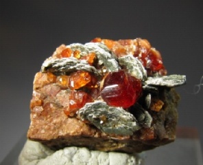 Hessonite  - Bellecombe, Aosta,  Italy