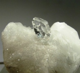 Quartz  -  Facciata Quarry, Carrara, Italy