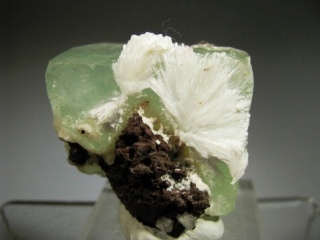 Apophyllite, Okenite -  Poona, India