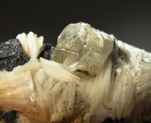 Cerussite, Baryte - Mibladen, Midelt, Morocco
