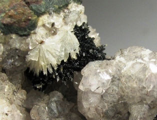 Goethite, Quartz -   High Atlas, Morocco