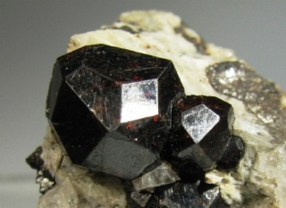 Almandine -   Anosy Region, Tuléar Province, Madagascar